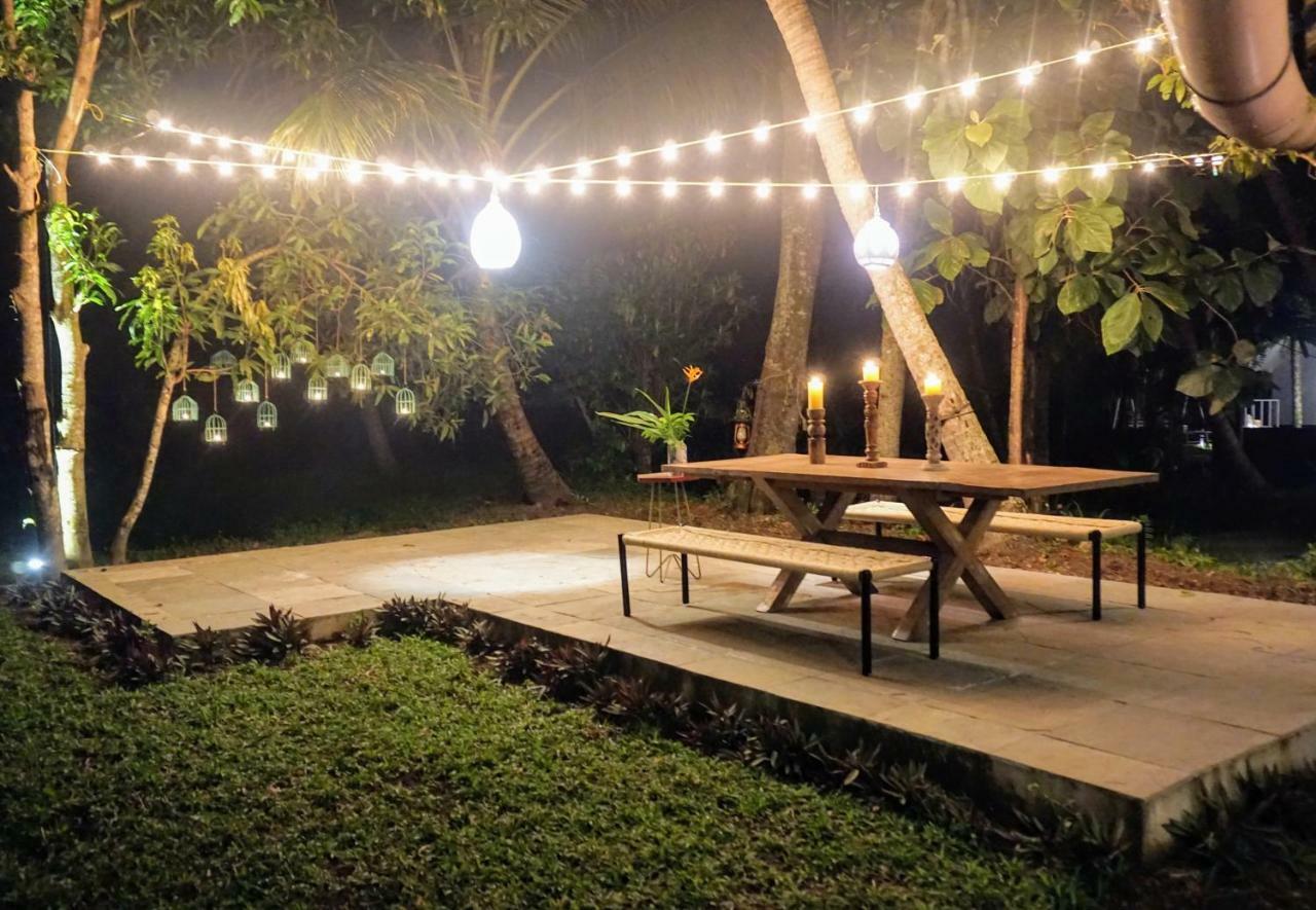 Alappuzha Sunsets And Palm Trees B&B 외부 사진